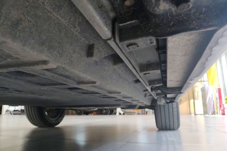 Used Formula Leopard Titanium 7 2025 Model 190 km Four-Wheel Drive Ultra Edition Right Side Sill
