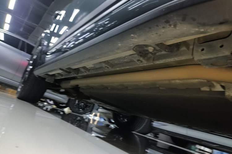 Used Formula Leopard Titanium 7 2025 Model 190 km Four-Wheel Drive Ultra Edition Right Side Sill