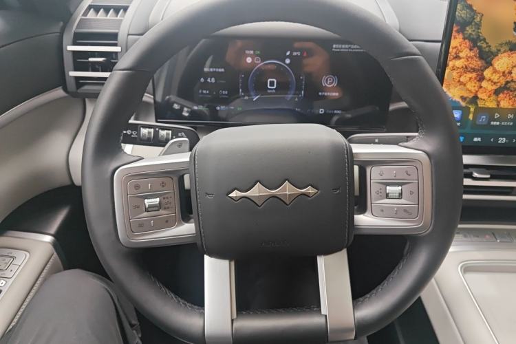 Used Formula Leopard Titanium 7 2025 Model 190 km Four-Wheel Drive Ultra Edition Steering Wheel