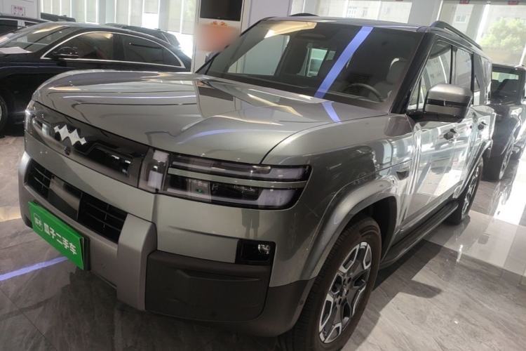 Formula Leopard Titanium 7 2025 Model 200 km Two-Wheel Drive Max Edition de segunda mano Guazi used car, China used car export, Used car for sale, Used  cars, Cheapest cars for sale