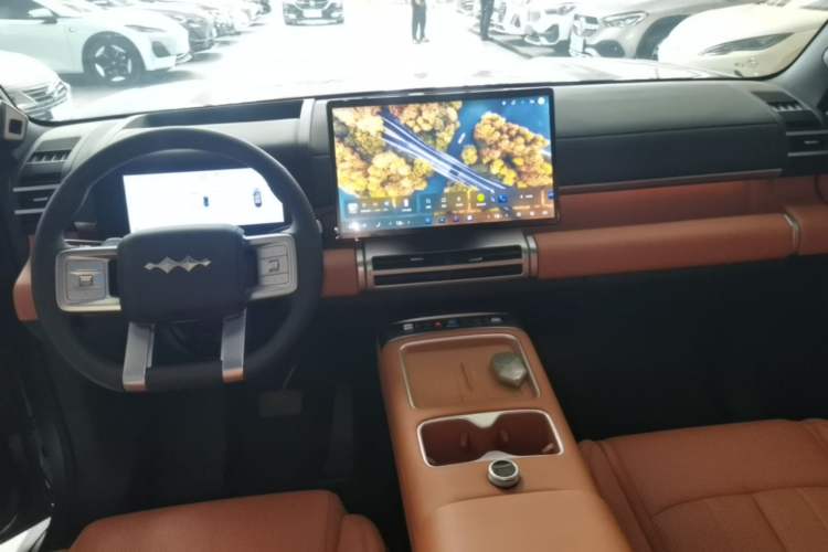 Used Formula Leopard Titanium 7 2025 Model 200 km Two-Wheel Drive Max Edition Center Console