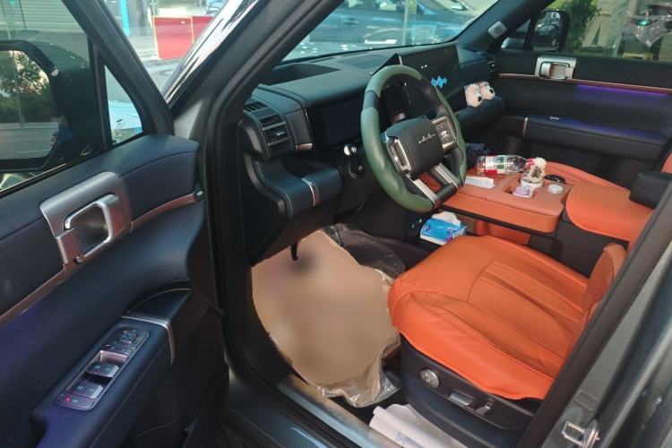 Used Formula Leopard Titanium 7 2025 Model 200 km Two-Wheel Drive Max Edition Driver Seat