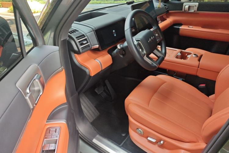 Used Formula Leopard Titanium 7 2025 Model 190 km Four-Wheel Drive Ultra Edition Driver Seat