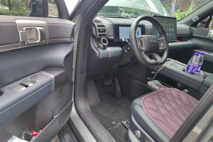 Used Formula Leopard Titanium 7 2025 Model 190 km Four-Wheel Drive Ultra Edition Driver Seat