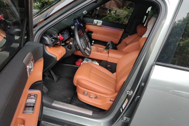 Used Formula Leopard Titanium 7 2025 Model 200 km Two-Wheel Drive Max Edition Driver Seat