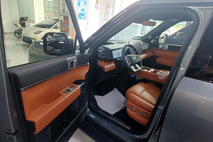 Used Formula Leopard Titanium 7 2025 Model 190 km Four-Wheel Drive Ultra Edition Driver Seat