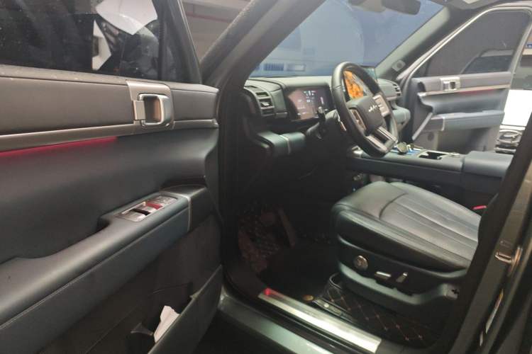 Used Formula Leopard Titanium 7 2025 Model 190 km Four-Wheel Drive Ultra Edition Driver Seat