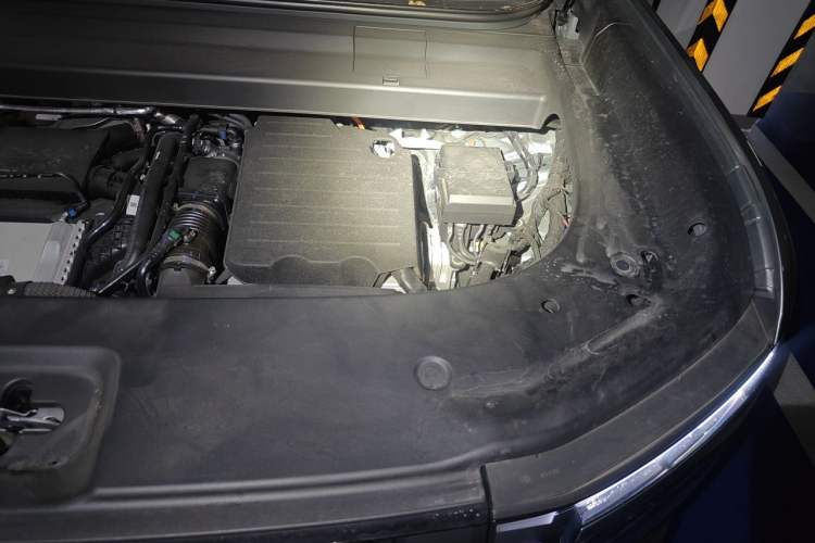 Used Formula Leopard Titanium 7 2025 Model 190 km Four-Wheel Drive Ultra Edition Engine Bay Left