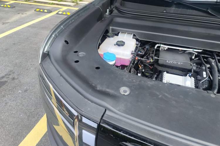Used Formula Leopard Titanium 7 2025 Model 190 km Four-Wheel Drive Ultra Edition Engine Bay Right