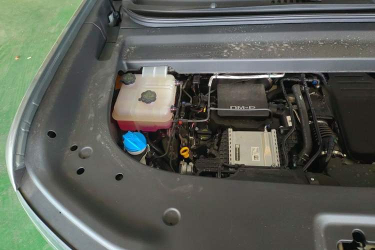 Used Formula Leopard Titanium 7 2025 Model 190 km Four-Wheel Drive Ultra Edition Engine Bay Right