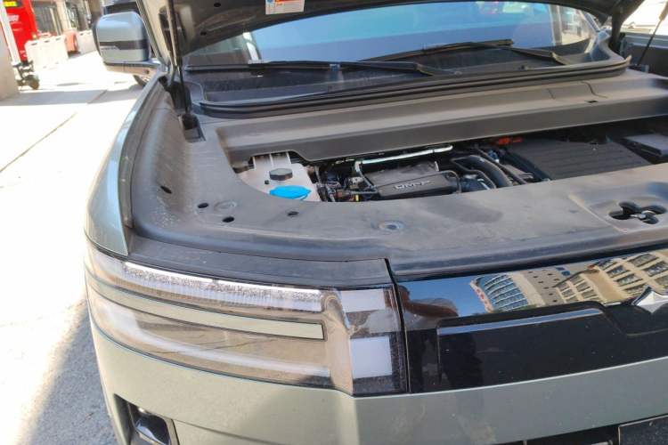 Used Formula Leopard Titanium 7 2025 Model 190 km Four-Wheel Drive Ultra Edition Engine Bay Right