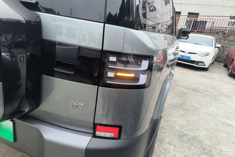 Used Formula Leopard Titanium 7 2025 Model 190 km Four-Wheel Drive Ultra Edition Exterior 3