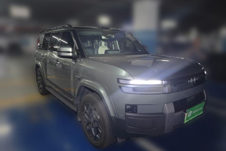Used Formula Leopard Titanium 7 2025 Model 190 km Four-Wheel Drive Ultra Edition Front Right 45 Deg