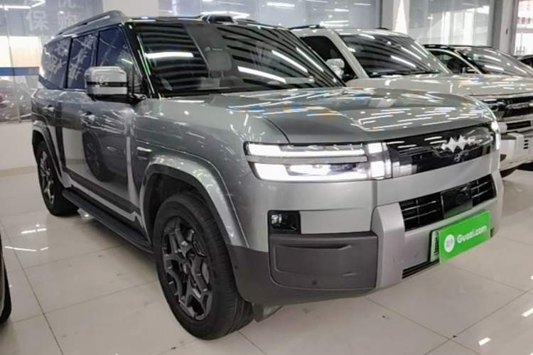Used Formula Leopard Titanium 7 2025 Model 190 km Four-Wheel Drive Ultra Edition Front Right 45 Deg