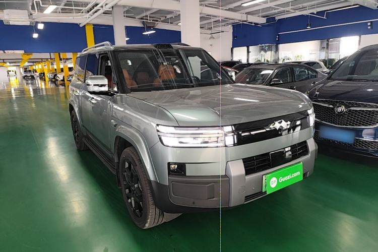 Used Formula Leopard Titanium 7 2025 Model 190 km Four-Wheel Drive Ultra Edition Front Right 45 Deg
