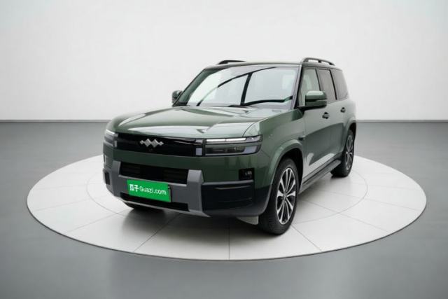 Używany Formula Leopard Titanium 7 2025 Model 190 km Four-Wheel Drive Ultra Edition