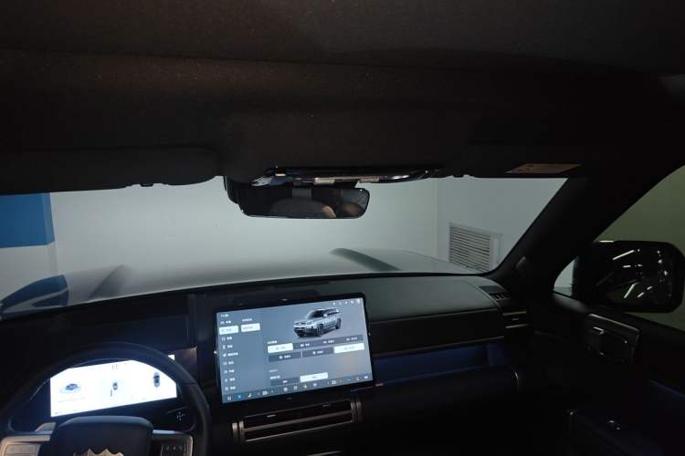Used Formula Leopard Titanium 7 2025 Model 190 km Four-Wheel Drive Ultra Edition Headliner
