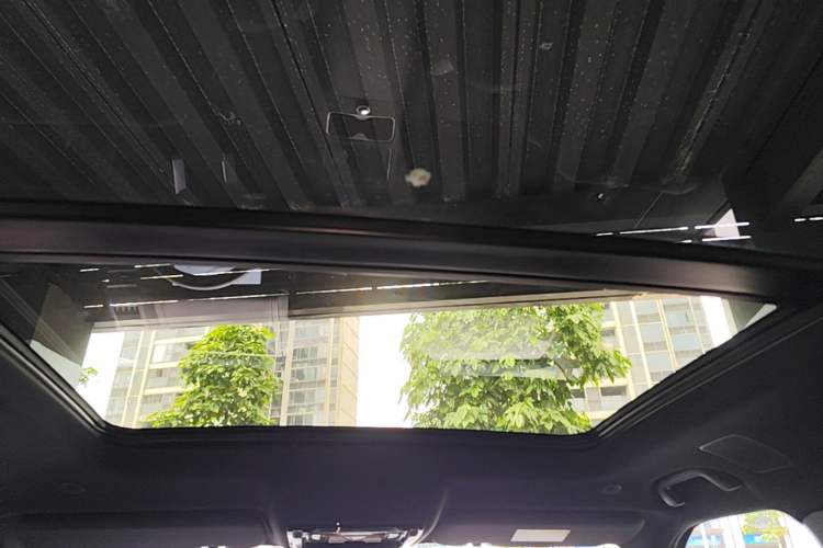 Used Formula Leopard Titanium 7 2025 Model 190 km Four-Wheel Drive Ultra Edition Headliner