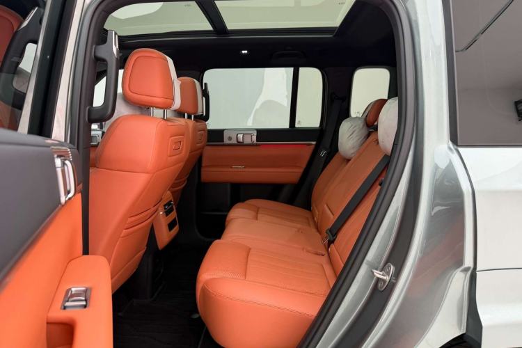 Used Formula Leopard Titanium 7 2025 Model 190 km Four-Wheel Drive Ultra Edition Interior 3