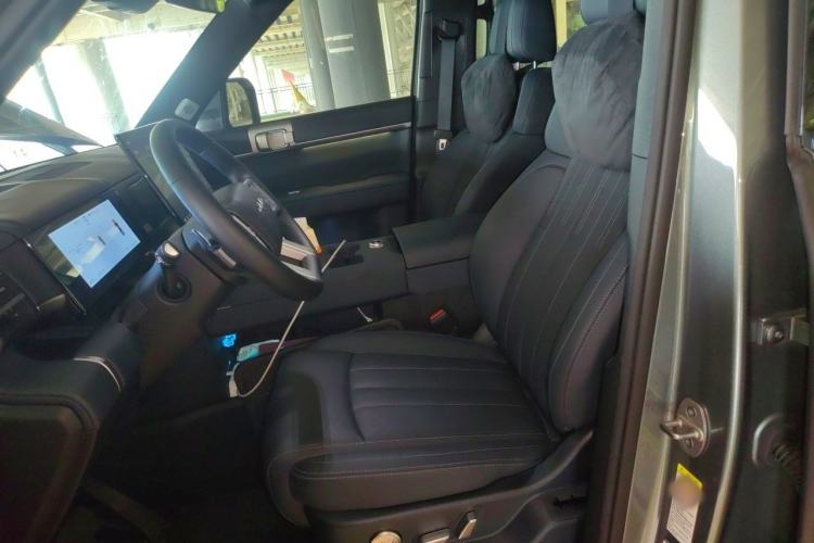 Used Formula Leopard Titanium 7 2025 Model 190 km Four-Wheel Drive Ultra Edition Left Front Seat