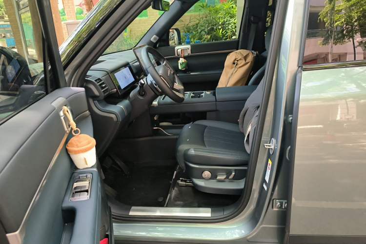 Used Formula Leopard Titanium 7 2025 Model 190 km Four-Wheel Drive Ultra Edition Left Front Seat