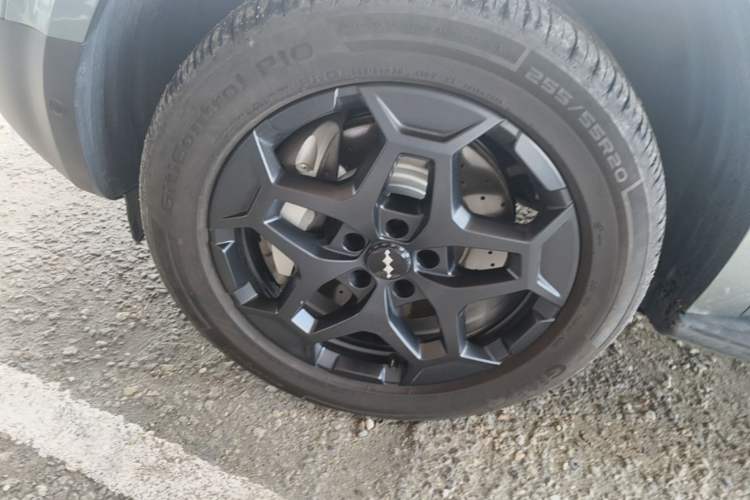 Used Formula Leopard Titanium 7 2025 Model 190 km Four-Wheel Drive Ultra Edition Left Front Wheel Hub
