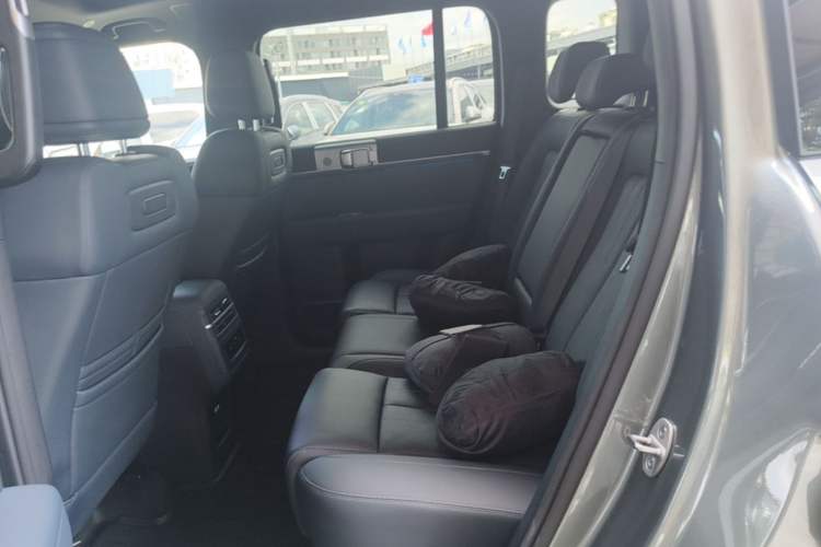 Used Formula Leopard Titanium 7 2025 Model 190 km Four-Wheel Drive Ultra Edition Left Rear Seat