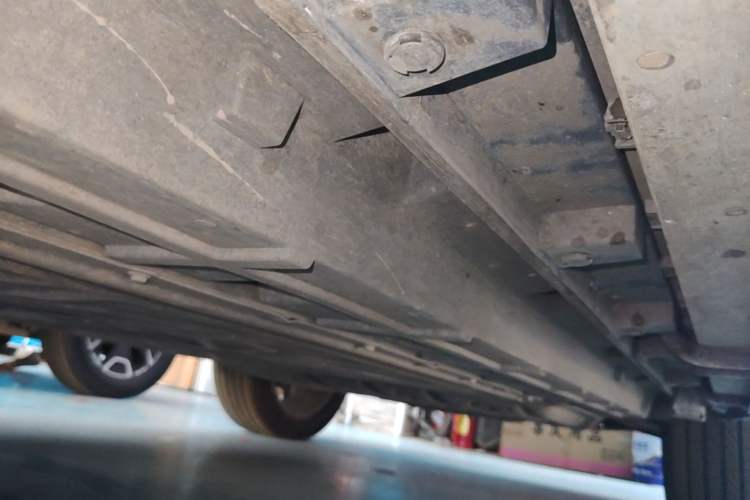 Used Formula Leopard Titanium 7 2025 Model 190 km Four-Wheel Drive Ultra Edition Left Side Sill