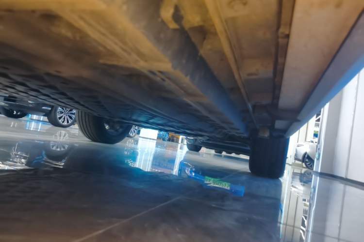 Used Formula Leopard Titanium 7 2025 Model 190 km Four-Wheel Drive Ultra Edition Left Side Sill