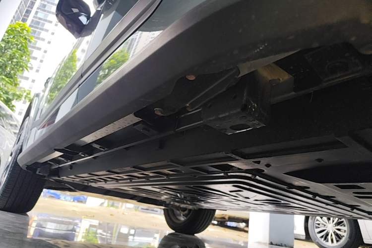Used Formula Leopard Titanium 7 2025 Model 190 km Four-Wheel Drive Ultra Edition Left Side Sill