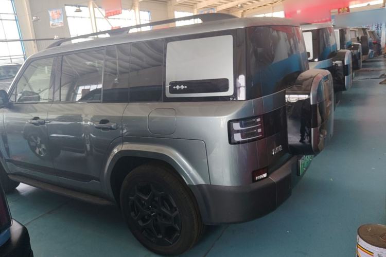 Used Formula Leopard Titanium 7 2025 Model 190 km Four-Wheel Drive Ultra Edition Rear Left 45 Deg