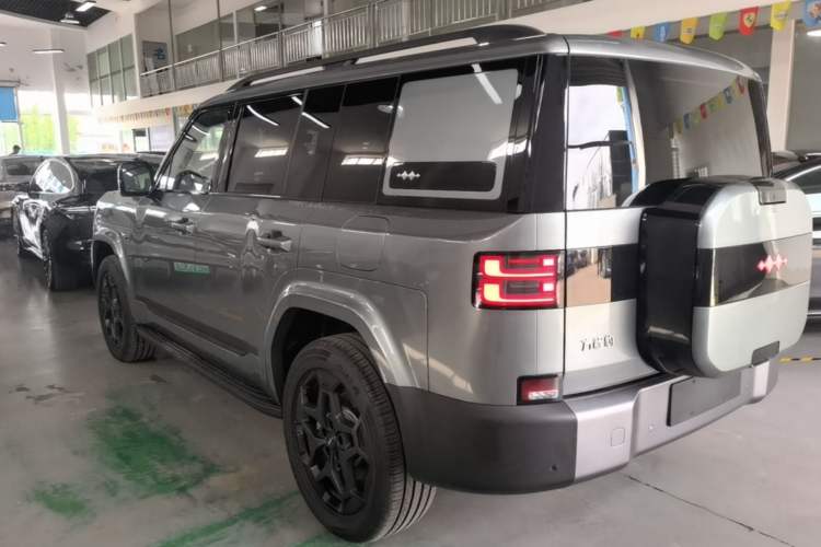 Used Formula Leopard Titanium 7 2025 Model 190 km Four-Wheel Drive Ultra Edition Rear Left 45 Deg