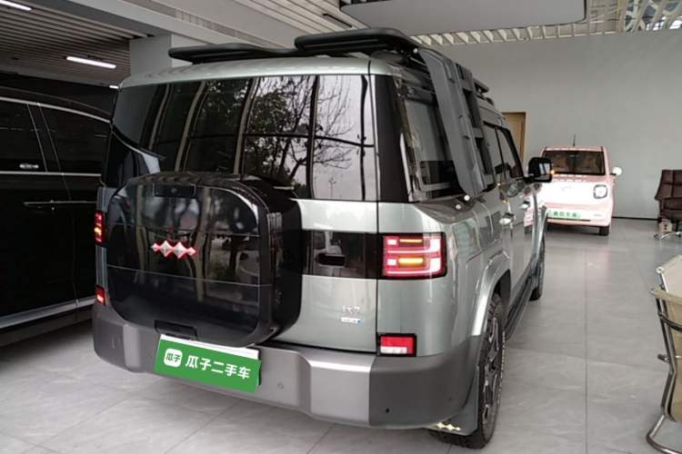 Used Formula Leopard Titanium 7 2025 Model 200 km Two-Wheel Drive Max Edition Rear Right 45 Deg