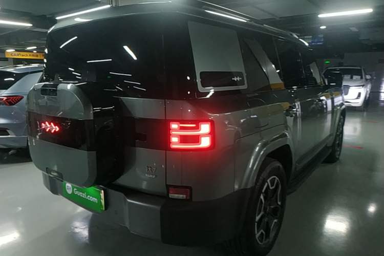Used Formula Leopard Titanium 7 2025 Model 200 km Two-Wheel Drive Max Edition Rear Right 45 Deg