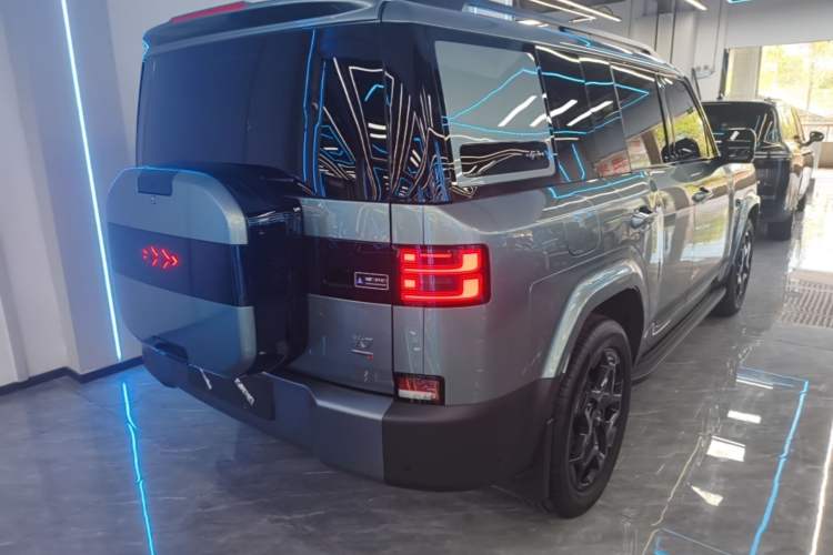 Used Formula Leopard Titanium 7 2025 Model 190 km Four-Wheel Drive Ultra Edition Rear Right 45 Deg