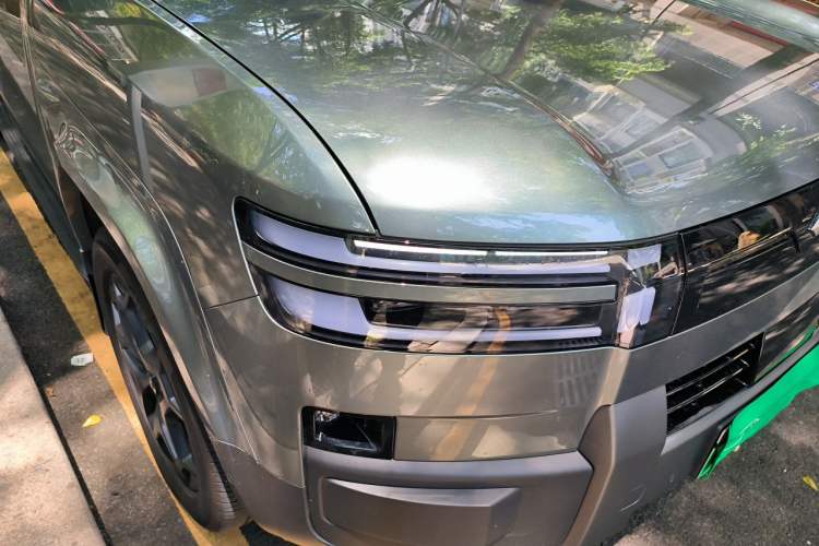 Used Formula Leopard Titanium 7 2025 Model 190 km Four-Wheel Drive Ultra Edition Right Front Headlight