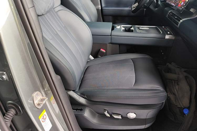 Used Formula Leopard Titanium 7 2025 Model 190 km Four-Wheel Drive Ultra Edition Right Front Seat