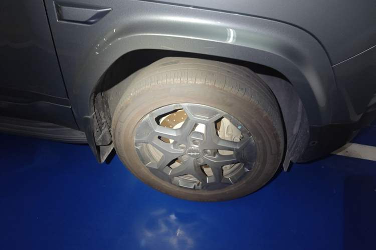Used Formula Leopard Titanium 7 2025 Model 190 km Four-Wheel Drive Ultra Edition Right Front Wheel Hub