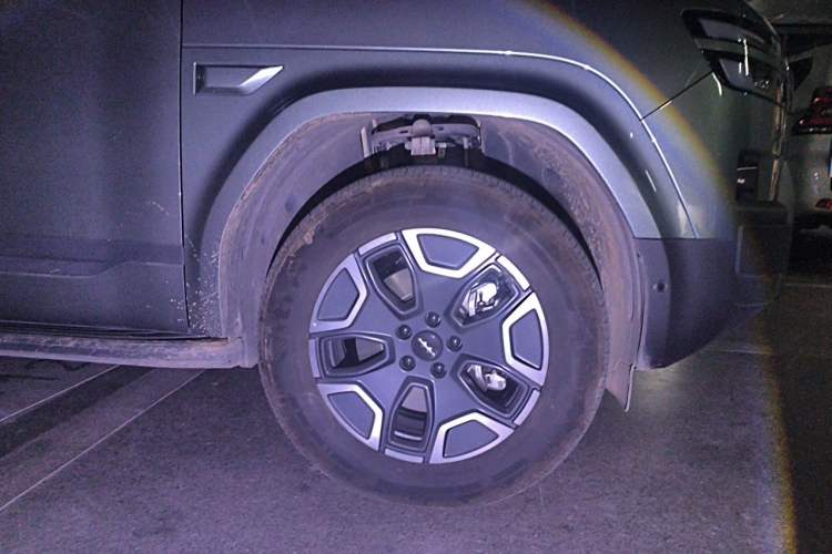 Used Formula Leopard Titanium 7 2025 Model 190 km Four-Wheel Drive Max Edition Right Front Wheel Hub