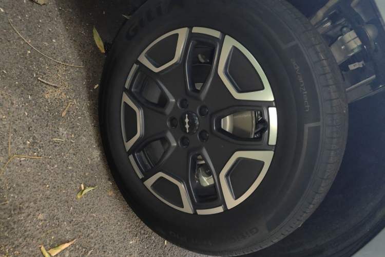 Used Formula Leopard Titanium 7 2025 Model 200 km Two-Wheel Drive Max Edition Right Front Wheel Hub