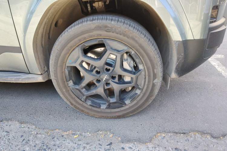 Used Formula Leopard Titanium 7 2025 Model 190 km Four-Wheel Drive Ultra Edition Right Front Wheel Hub