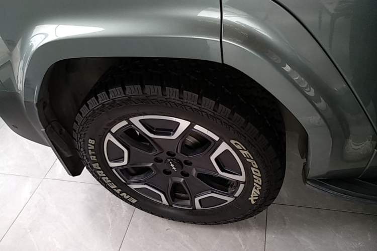 Used Formula Leopard Titanium 7 2025 Model 200 km Two-Wheel Drive Max Edition Right Rear Wheel Hub