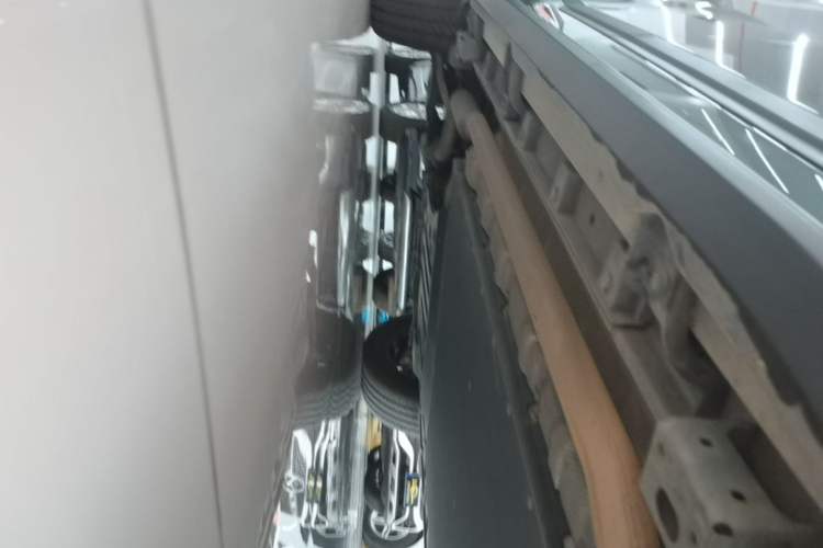 Used Formula Leopard Titanium 7 2025 Model 190 km Four-Wheel Drive Max Edition Right Side Sill