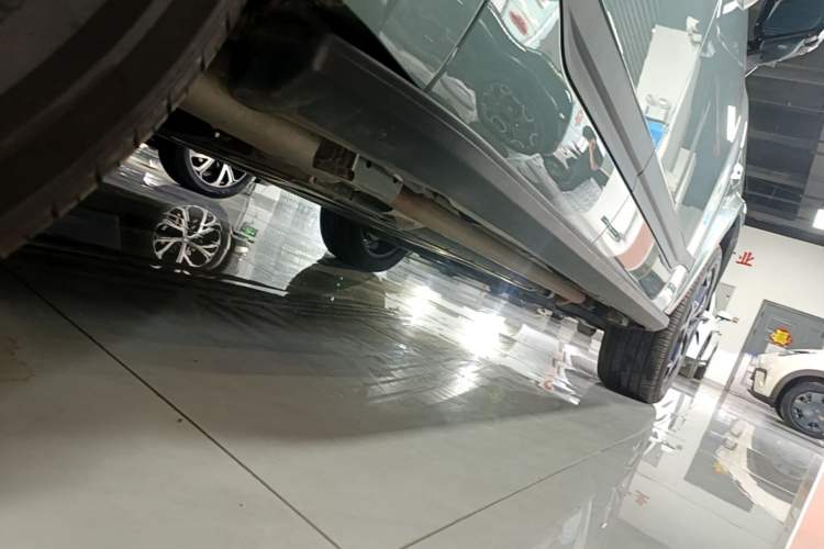 Used Formula Leopard Titanium 7 2025 Model 190 km Four-Wheel Drive Ultra Edition Right Side Sill