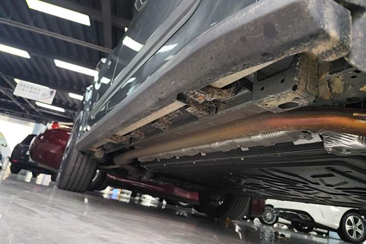 Used Formula Leopard Titanium 7 2025 Model 190 km Four-Wheel Drive Ultra Edition Right Side Sill