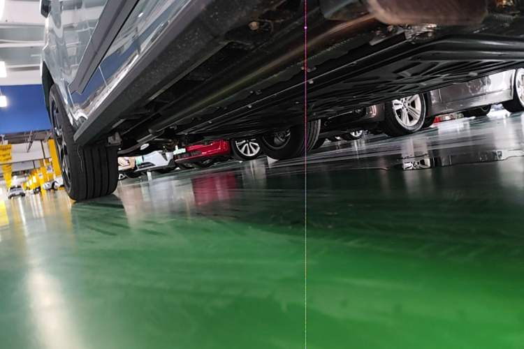 Used Formula Leopard Titanium 7 2025 Model 190 km Four-Wheel Drive Ultra Edition Right Side Sill