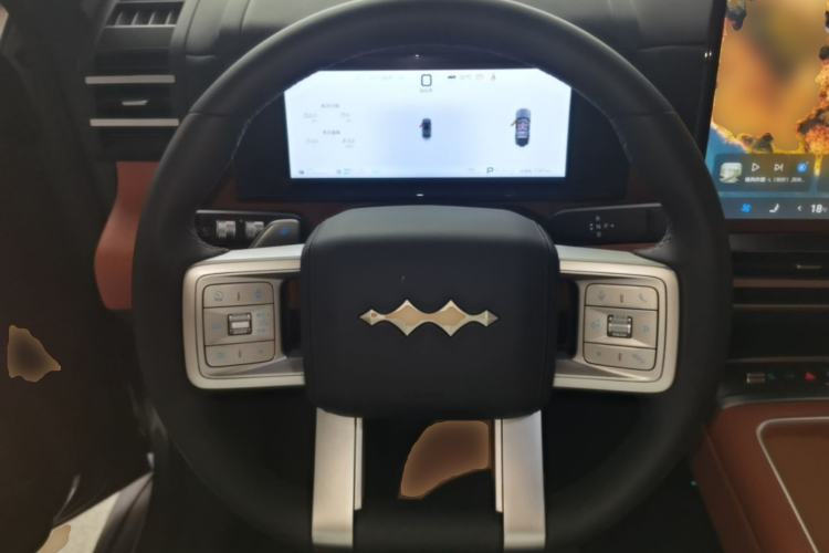 Used Formula Leopard Titanium 7 2025 Model 200 km Two-Wheel Drive Max Edition Steering Wheel