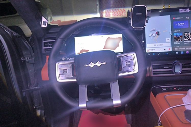 Used Formula Leopard Titanium 7 2025 Model 190 km Four-Wheel Drive Max Edition Steering Wheel