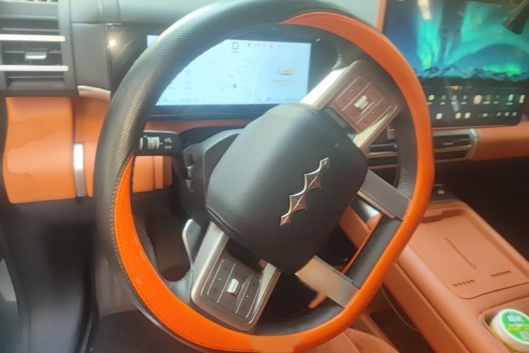 Used Formula Leopard Titanium 7 2025 Model 190 km Four-Wheel Drive Ultra Edition Steering Wheel