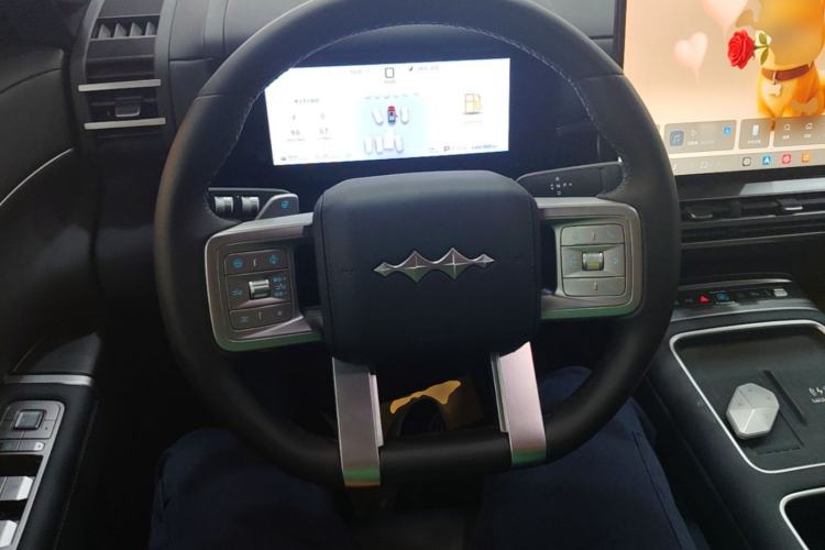 Used Formula Leopard Titanium 7 2025 Model 190 km Four-Wheel Drive Ultra Edition Steering Wheel